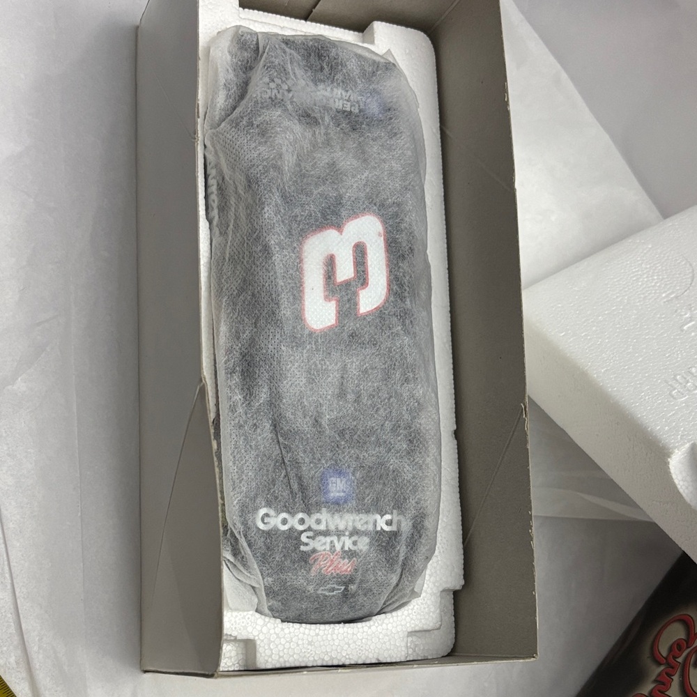 NASCAR Goodwrench #3 Dale Earnhardt Diecast Car - 1:24 Metal 2001 - Picture 11 of 15